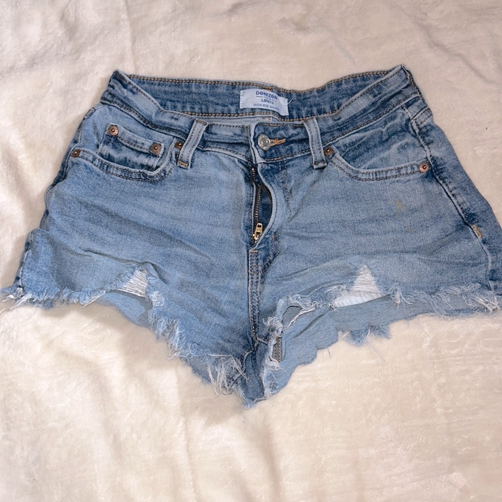 Denizen from Levi’s High-Rise Shorts